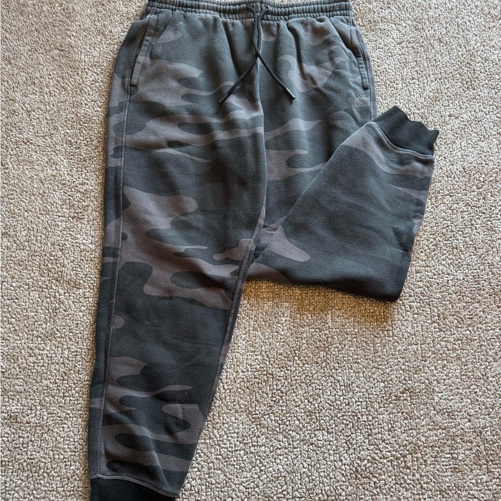 Men’s DSG Size Large Black Camo Design Cotton Sweat Pants